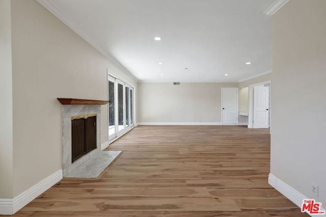 16608 Park Lane Circle, Los Angeles, CA 90049