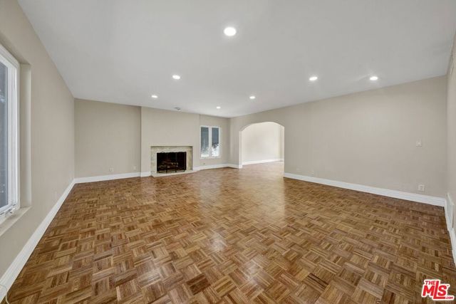 16608 Park Lane Circle, Los Angeles, CA 90049