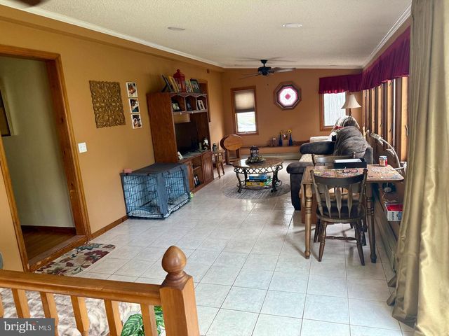 90 GRANDVIEW AVE, Hamilton, NJ 08620