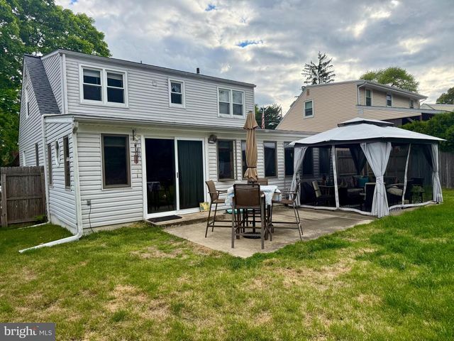 90 GRANDVIEW AVE, Hamilton, NJ 08620