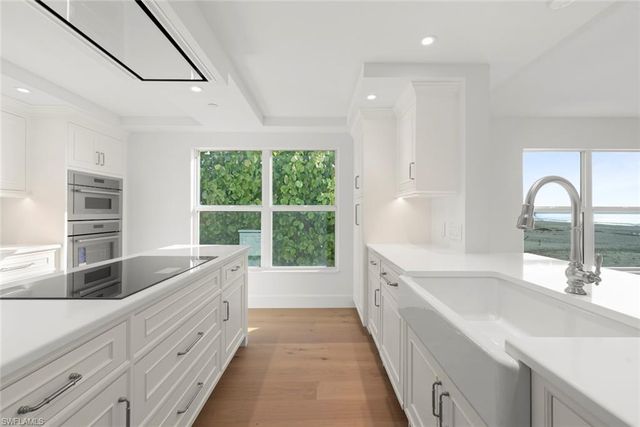 3127 W Gulf DR # 101, Sanibel, FL 33957