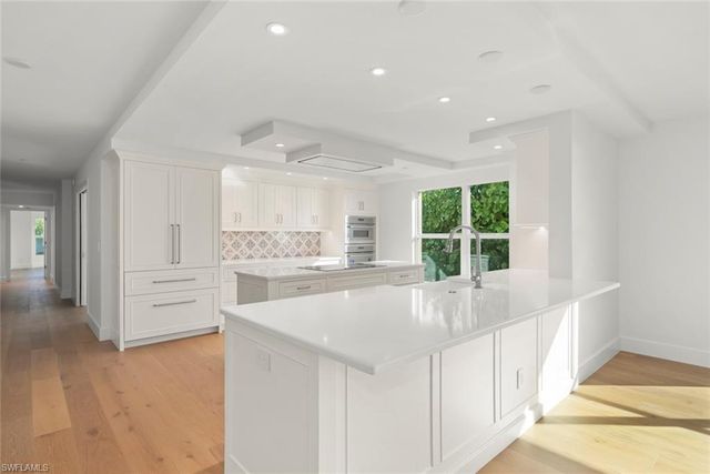 3127 W Gulf DR # 101, Sanibel, FL 33957