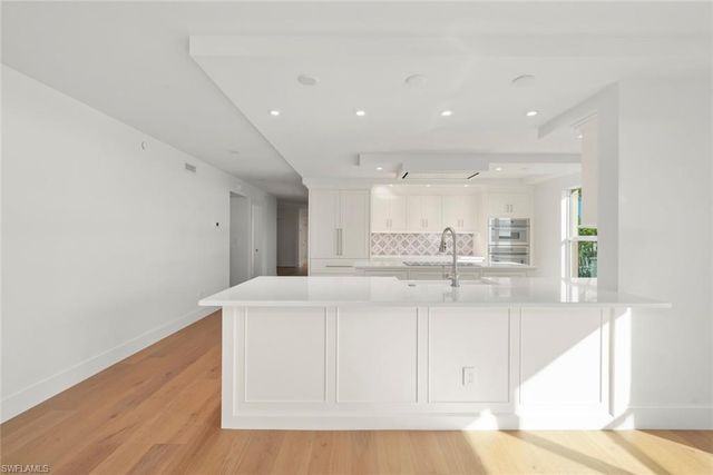 3127 W Gulf DR # 101, Sanibel, FL 33957