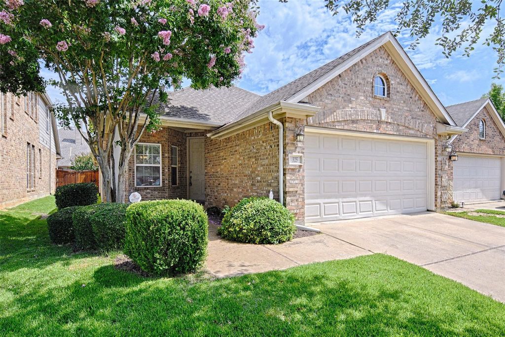 325 Perkins Drive, Argyle, TX 76226