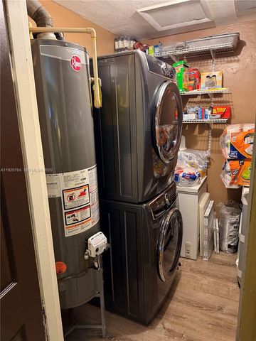 2926 NW 191st Ln, Miami Gardens, FL 33056