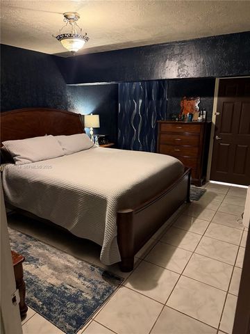 2926 NW 191st Ln, Miami Gardens, FL 33056