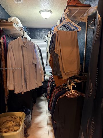 2926 NW 191st Ln, Miami Gardens, FL 33056