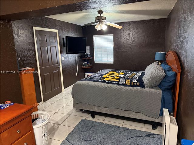 2926 NW 191st Ln, Miami Gardens, FL 33056