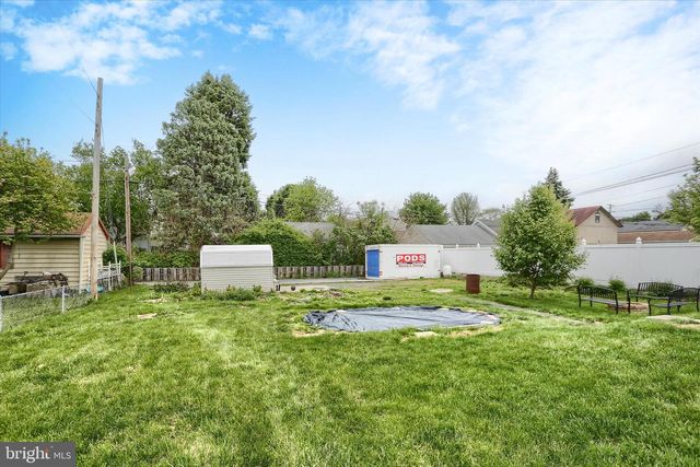 120 S 5TH AVE, Lebanon, PA 17042