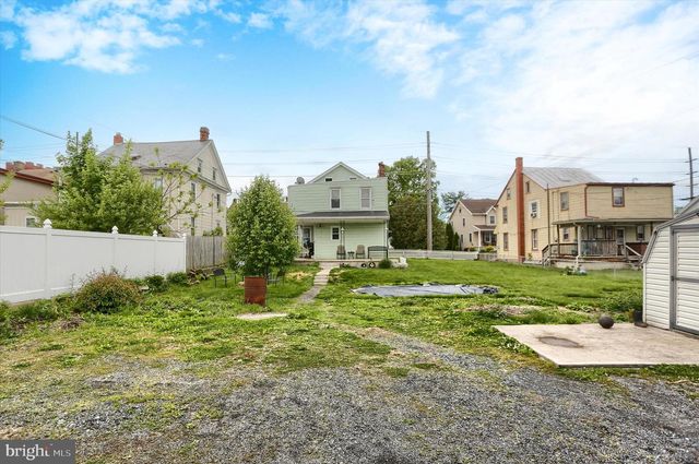 120 S 5TH AVE, Lebanon, PA 17042