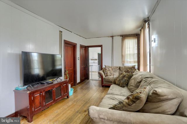 120 S 5TH AVE, Lebanon, PA 17042