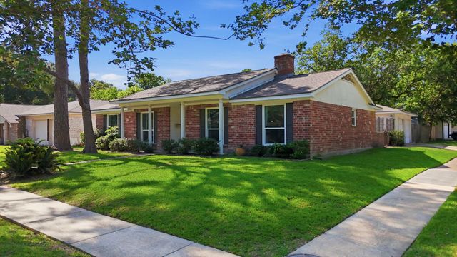 9231 Tooley Drive, Houston, TX 77031