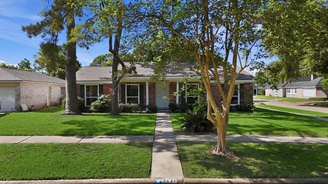 9231 Tooley Drive, Houston, TX 77031