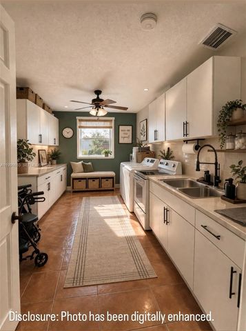 13050 SW 261st Ter, Homestead, FL 33032