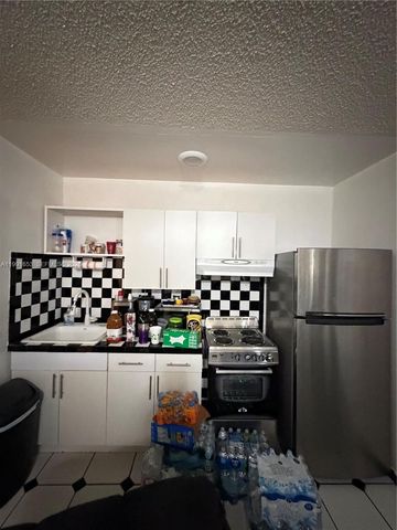 13050 SW 261st Ter, Homestead, FL 33032