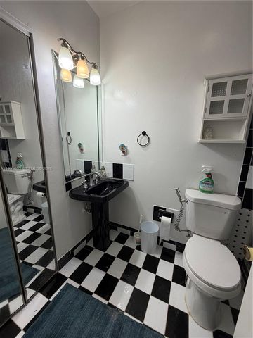 13050 SW 261st Ter, Homestead, FL 33032