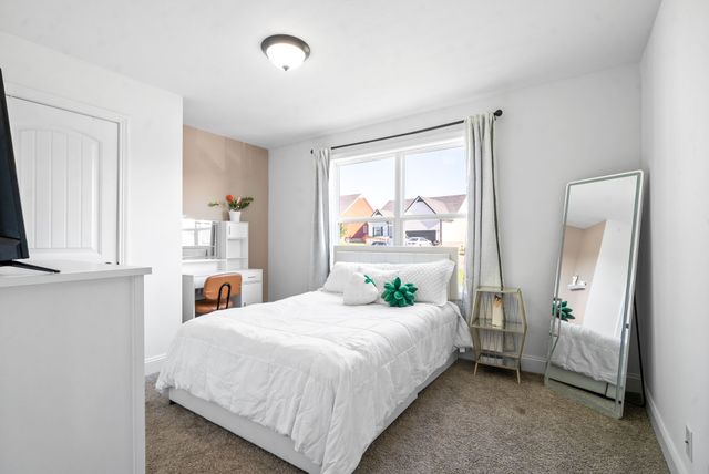 986 Guinevere Ct, Clarksville, TN 37040