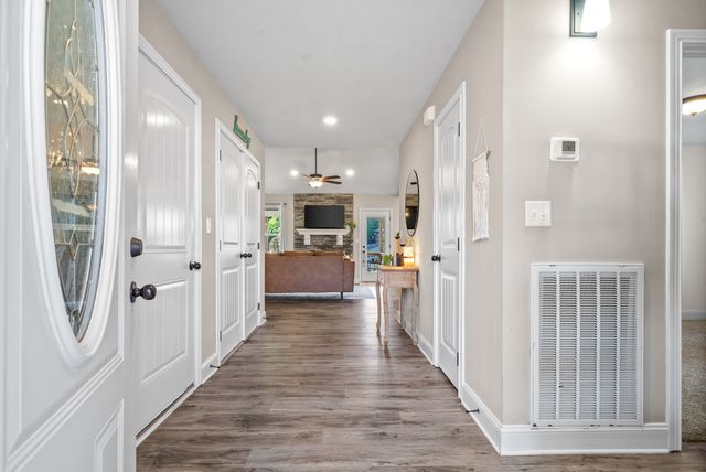 986 Guinevere Ct, Clarksville, TN 37040