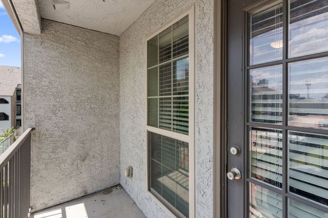 6108 Abrams Road 521, Dallas, TX 75231