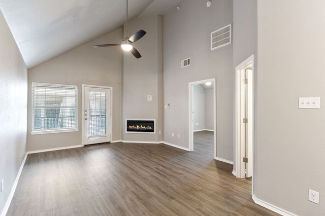 6108 Abrams Road 521, Dallas, TX 75231