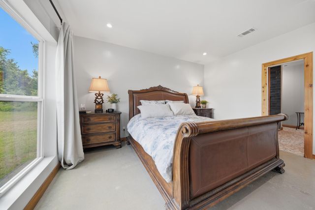 10140 Jenny Lynn Lane, Chappell Hill, TX 77426