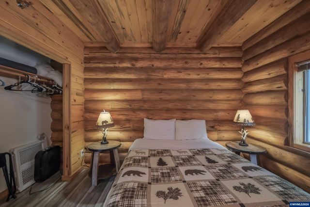 6331 Lake Pointe Wy, Foster, OR 97345