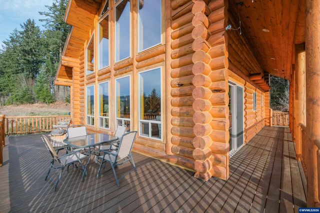 6331 Lake Pointe Wy, Foster, OR 97345