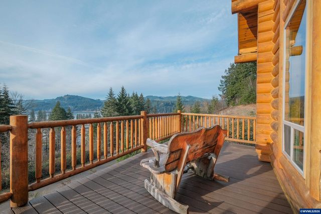 6331 Lake Pointe Wy, Foster, OR 97345