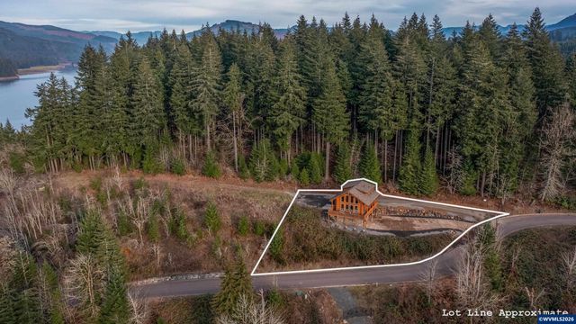 6331 Lake Pointe Wy, Foster, OR 97345