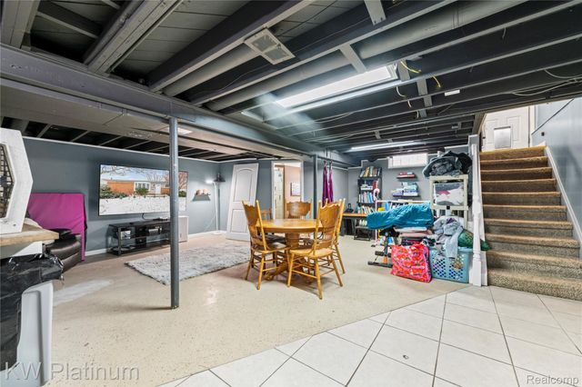 22500 Raymond Street, St. Clair Shores, MI 48082