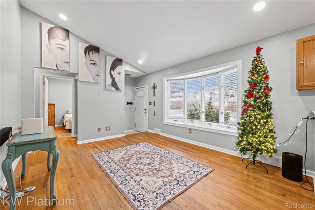 22500 Raymond Street, St. Clair Shores, MI 48082