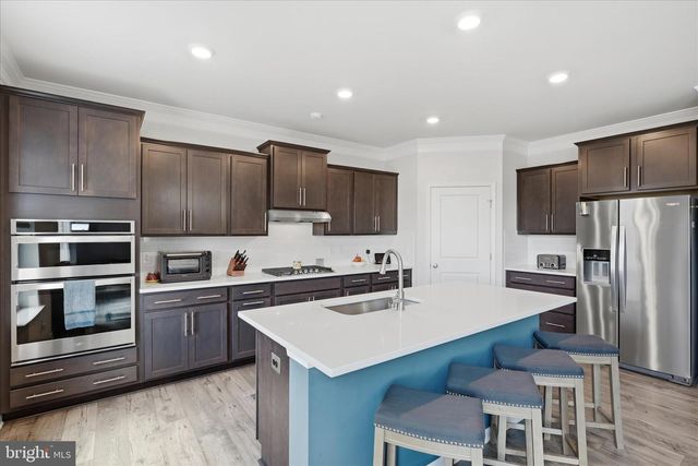 21 SAND BUNKER CT, Front Royal, VA 22630