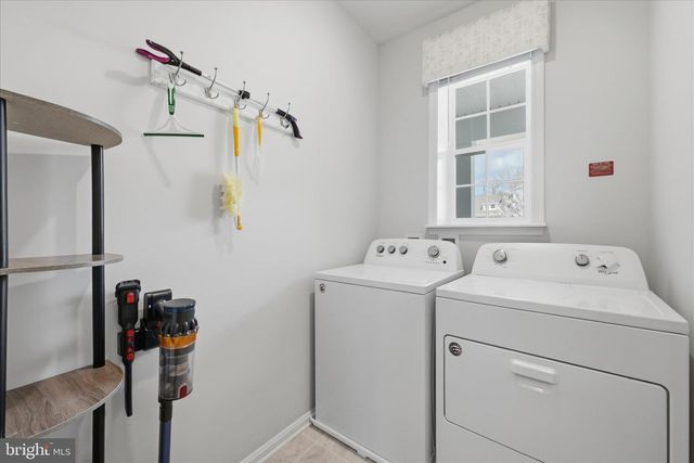 21 SAND BUNKER CT, Front Royal, VA 22630