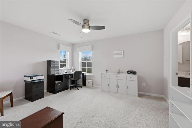 21 SAND BUNKER CT, Front Royal, VA 22630