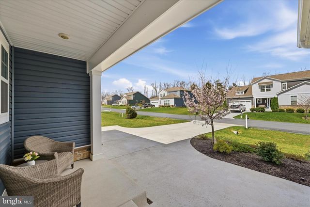 21 SAND BUNKER CT, Front Royal, VA 22630