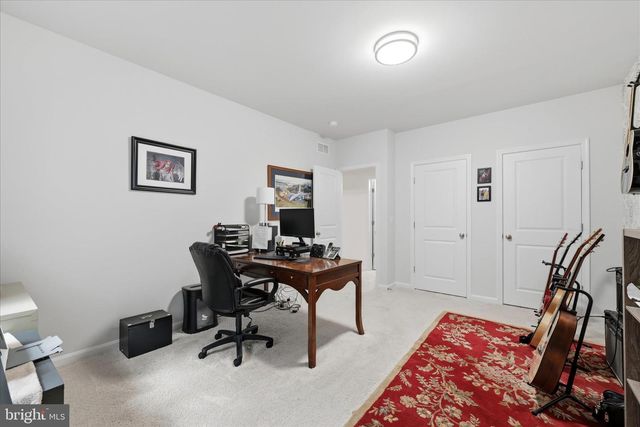 21 SAND BUNKER CT, Front Royal, VA 22630