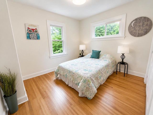 7531 N Lake DRIVE, Fox Point, WI 53217