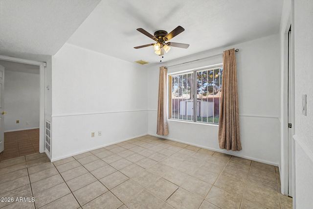 4557 W COLUMBINE Drive, Glendale, AZ 85304