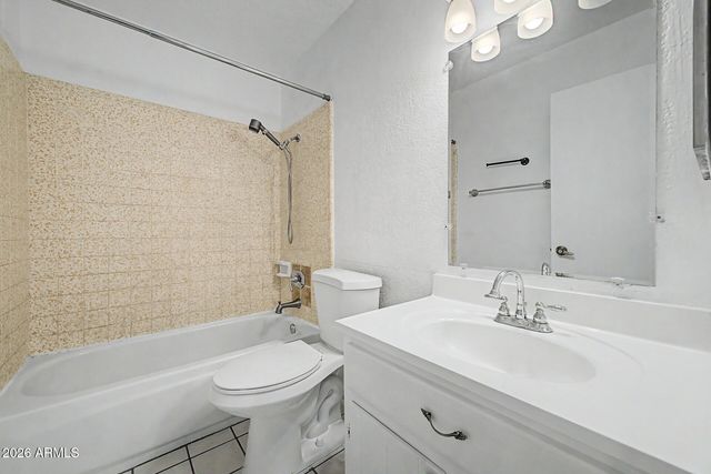 4557 W COLUMBINE Drive, Glendale, AZ 85304