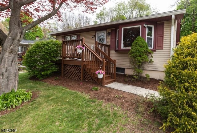 27 E Shore Trl, Hardyston Twp., NJ 07460