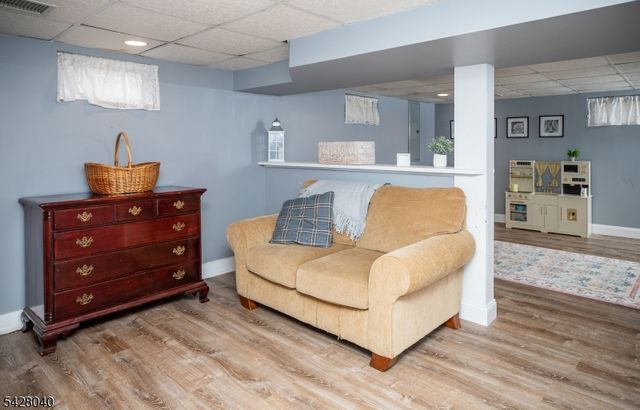 27 E Shore Trl, Hardyston Twp., NJ 07460
