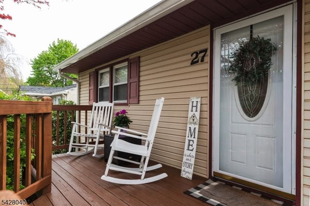 27 E Shore Trl, Hardyston Twp., NJ 07460