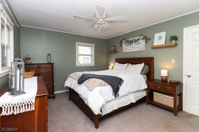 27 E Shore Trl, Hardyston Twp., NJ 07460