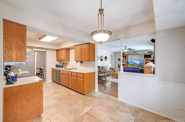 4800 Los Reyes, San Antonio, TX 78233