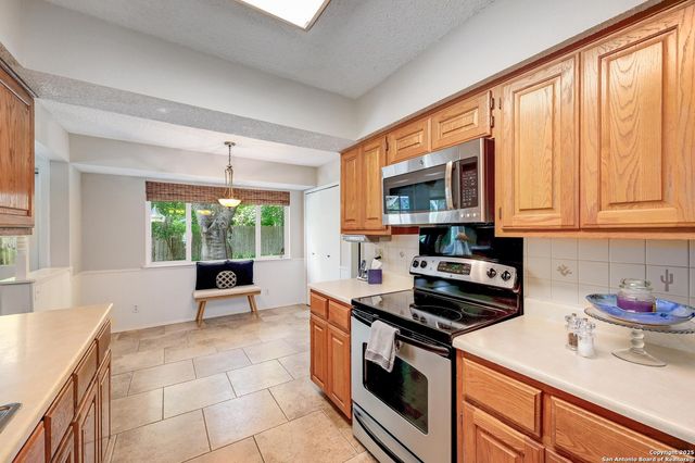 4800 Los Reyes, San Antonio, TX 78233