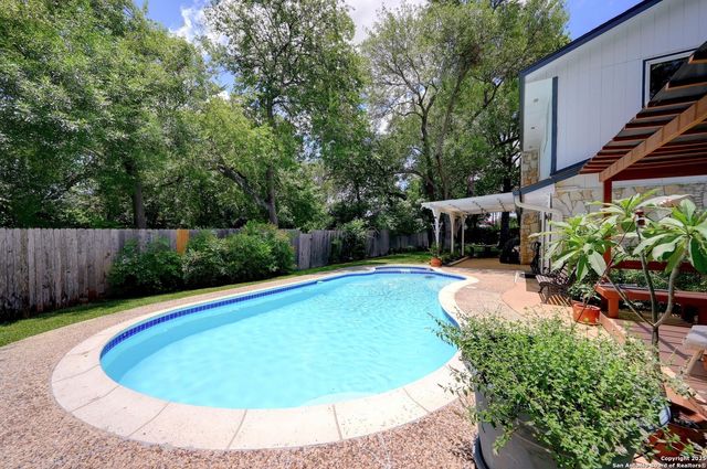 4800 Los Reyes, San Antonio, TX 78233