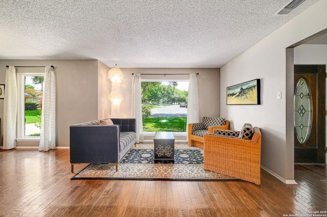 4800 Los Reyes, San Antonio, TX 78233