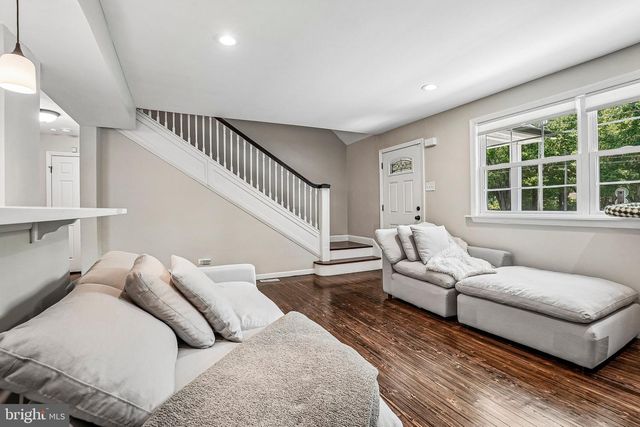 421 PROSSER AVE, Williamstown, NJ 08094