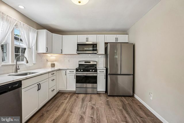 421 PROSSER AVE, Williamstown, NJ 08094