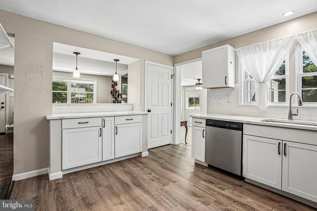 421 PROSSER AVE, Williamstown, NJ 08094
